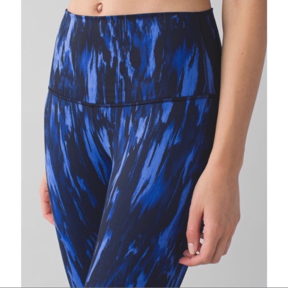Lululemon high rise Wunder Under Crop Leggings